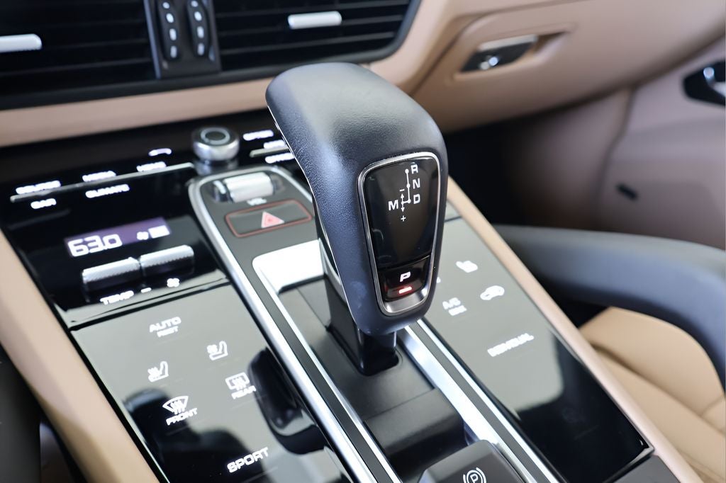 2023 Porsche Cayenne Turbo