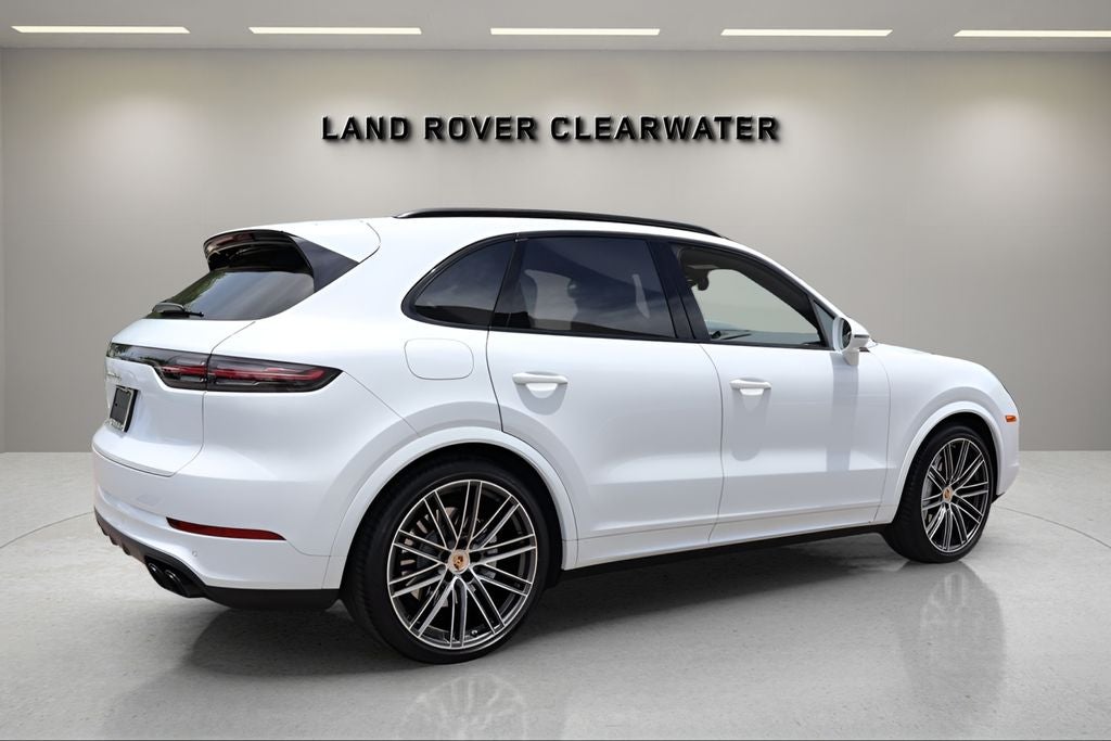 2023 Porsche Cayenne Turbo
