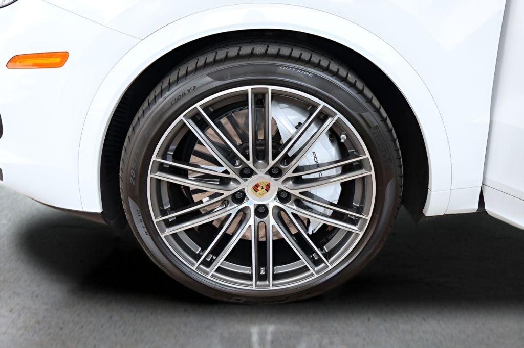 2023 Porsche Cayenne Turbo