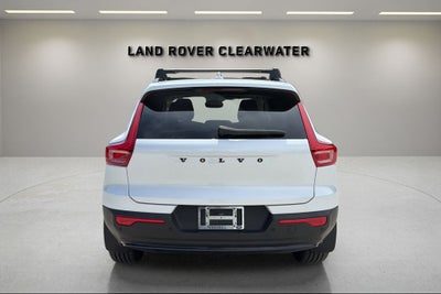 2023 Volvo XC40 B4 Plus Dark Theme