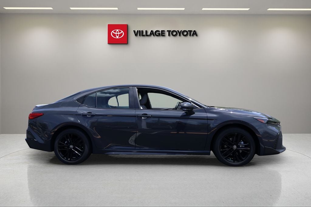2026 Toyota Camry SE AWD