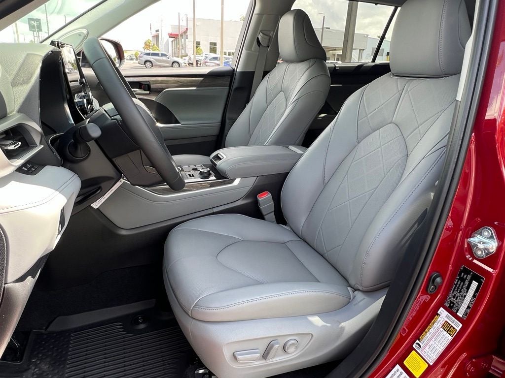 2026 Toyota Highlander Platinum