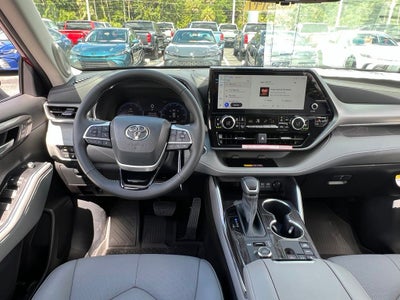 2026 Toyota Highlander Platinum