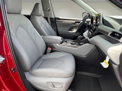 2026 Toyota Highlander Platinum