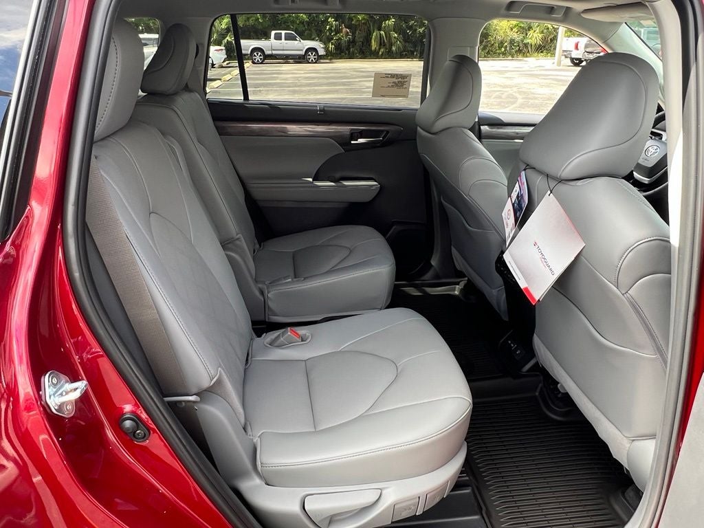 2026 Toyota Highlander Platinum