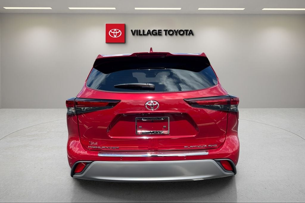 2026 Toyota Highlander Platinum