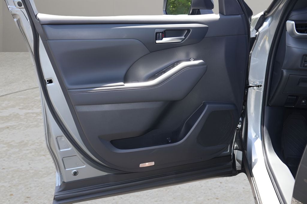 2026 Toyota Highlander XSE