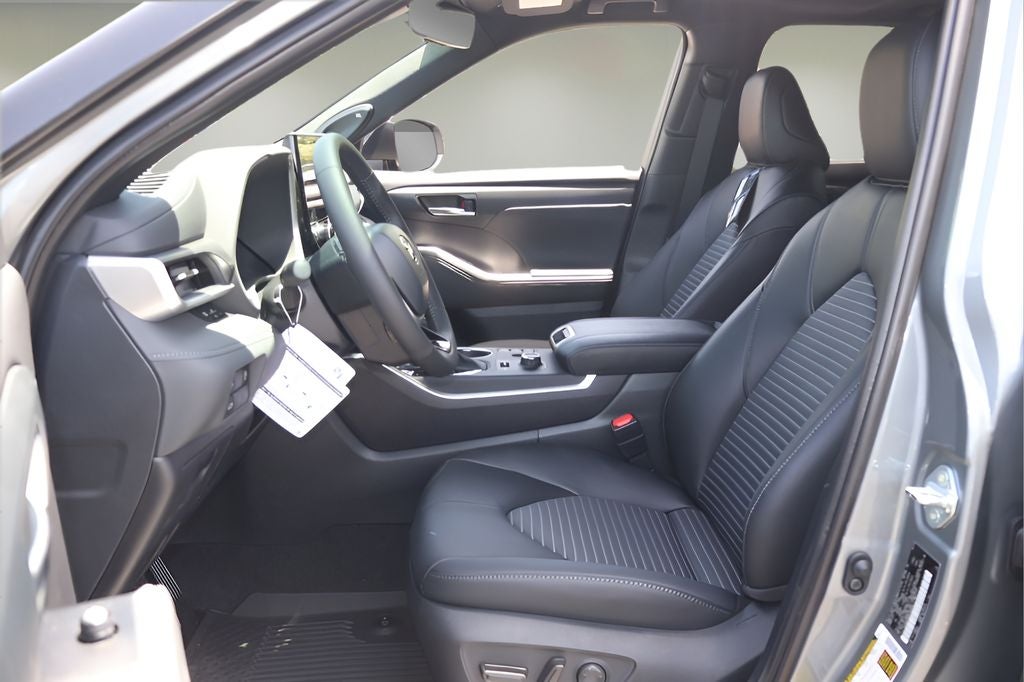 2026 Toyota Highlander XSE