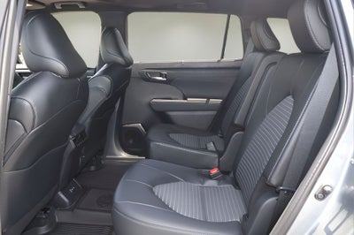 2026 Toyota Highlander XSE