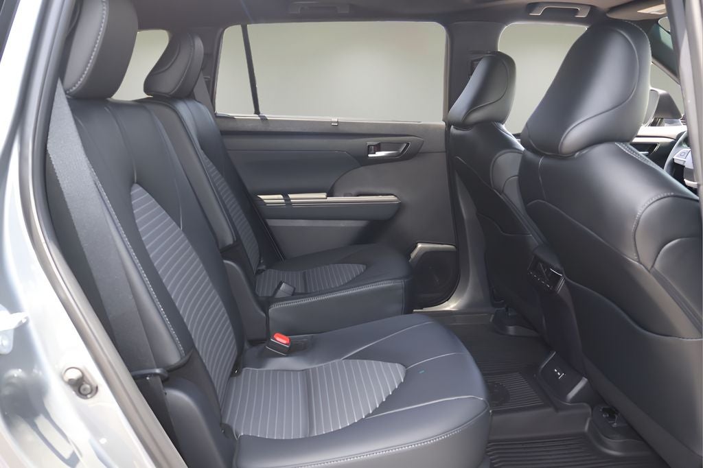 2026 Toyota Highlander XSE