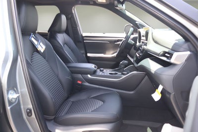 2026 Toyota Highlander XSE