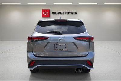 2026 Toyota Highlander XSE