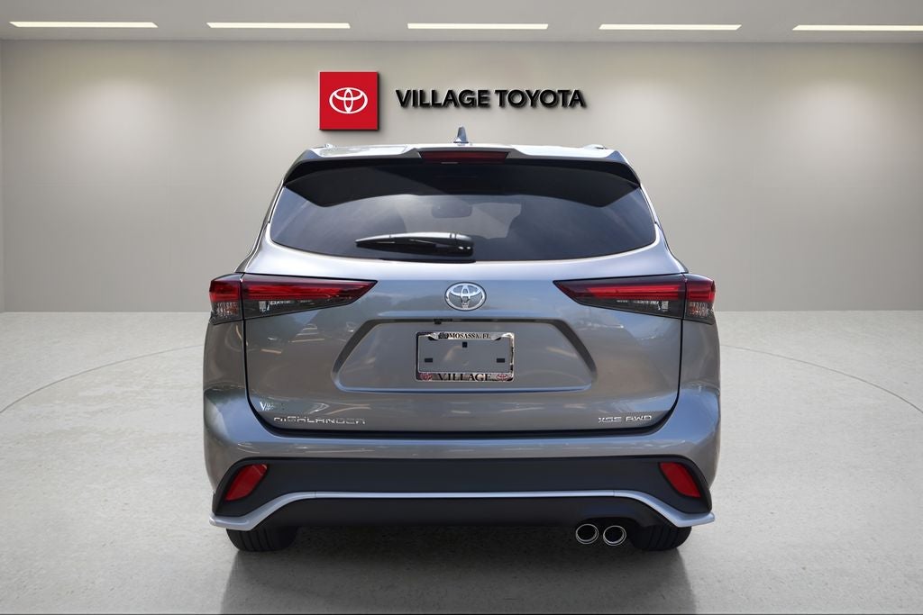 2026 Toyota Highlander XSE