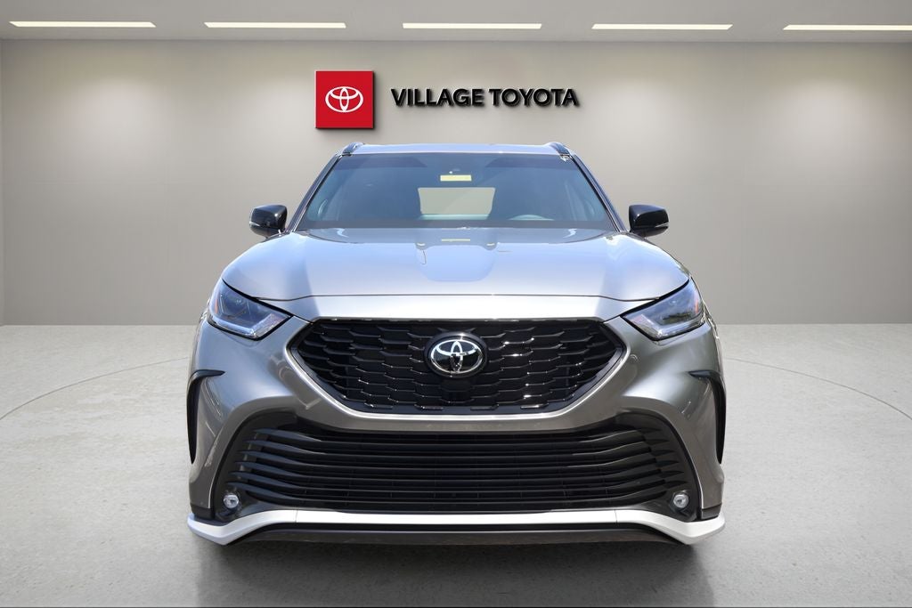 2026 Toyota Highlander XSE
