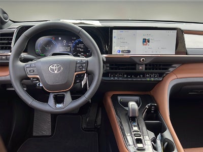 2026 Toyota Toyota Crown Signia Limited