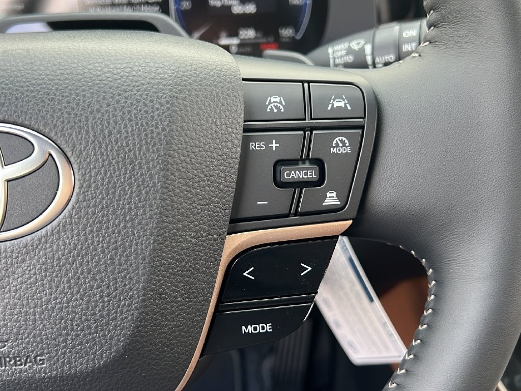 2026 Toyota Toyota Crown Signia Limited