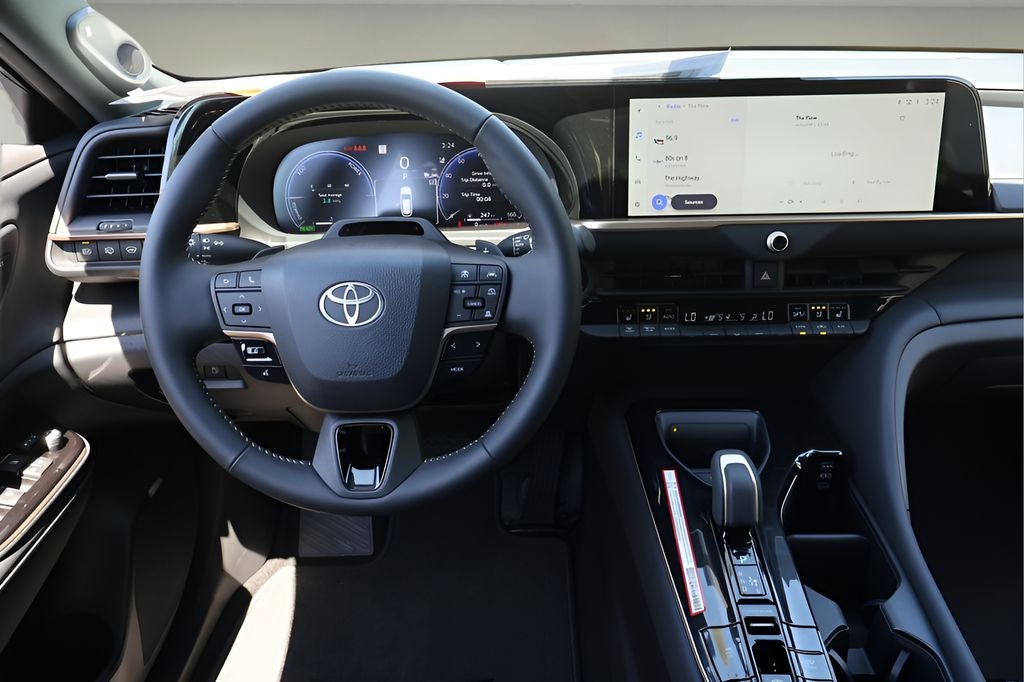 2026 Toyota Toyota Crown Signia Limited
