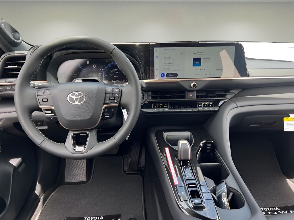 2026 Toyota Toyota Crown Signia Limited