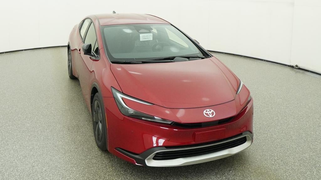 2027 Toyota Prius Plug-in Hybrid SE