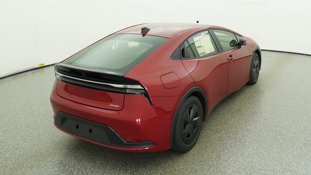2027 Toyota Prius Plug-in Hybrid SE