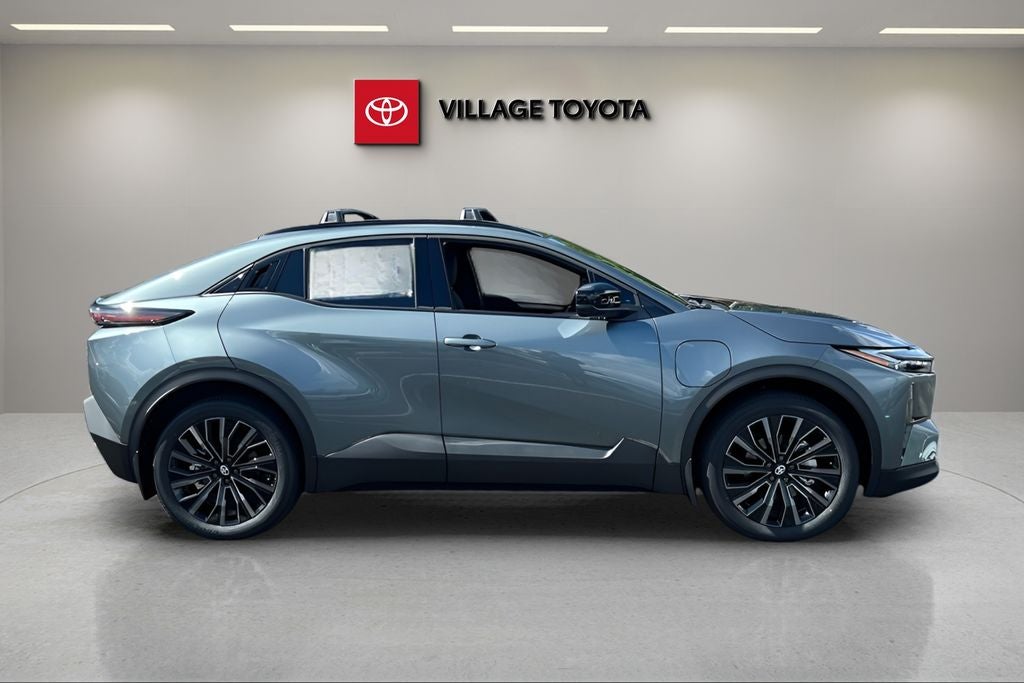2026 Toyota C-HR XSE