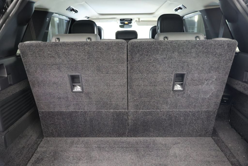 2025 Land Rover Range Rover SE LWB