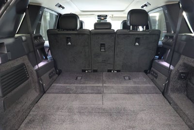 2025 Land Rover Range Rover SE LWB