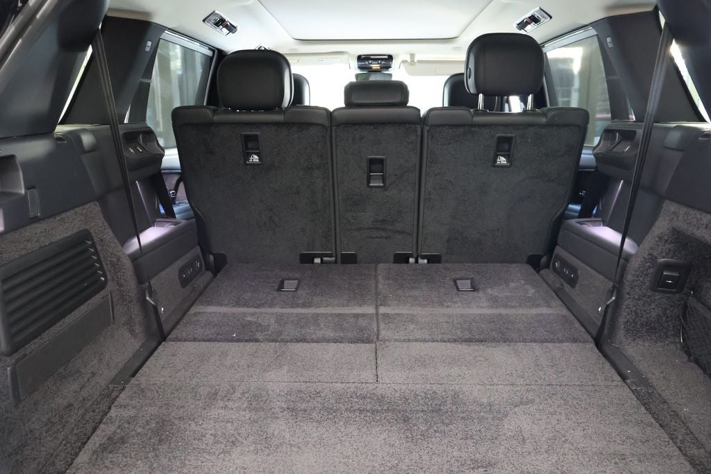 2025 Land Rover Range Rover SE LWB