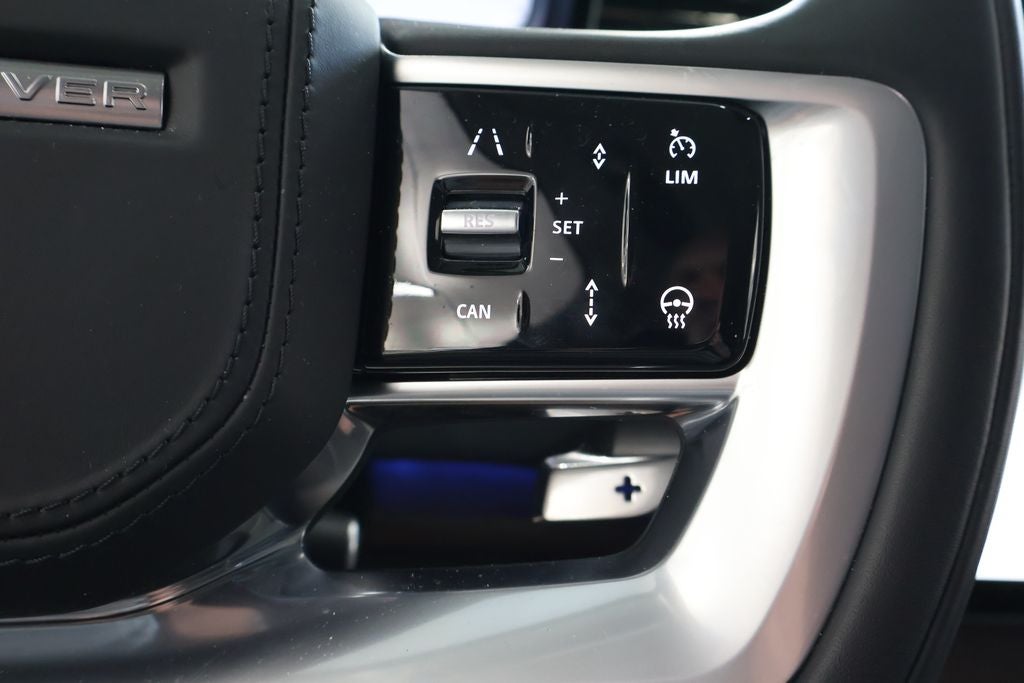 2025 Land Rover Range Rover SE LWB