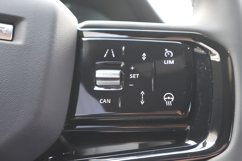 2026 Land Rover Range Rover Evoque Dynamic