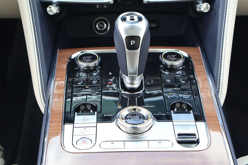 2026 Bentley Flying Spur Base