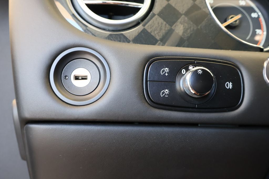 2018 Bentley Continental Supersports Base