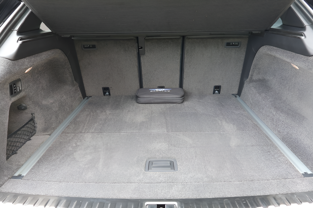 2026 Bentley Bentayga Base