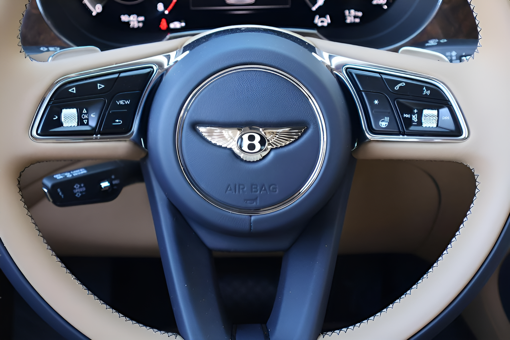 2025 Bentley Bentayga Base