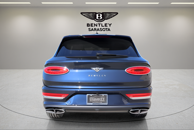 2025 Bentley Bentayga Base