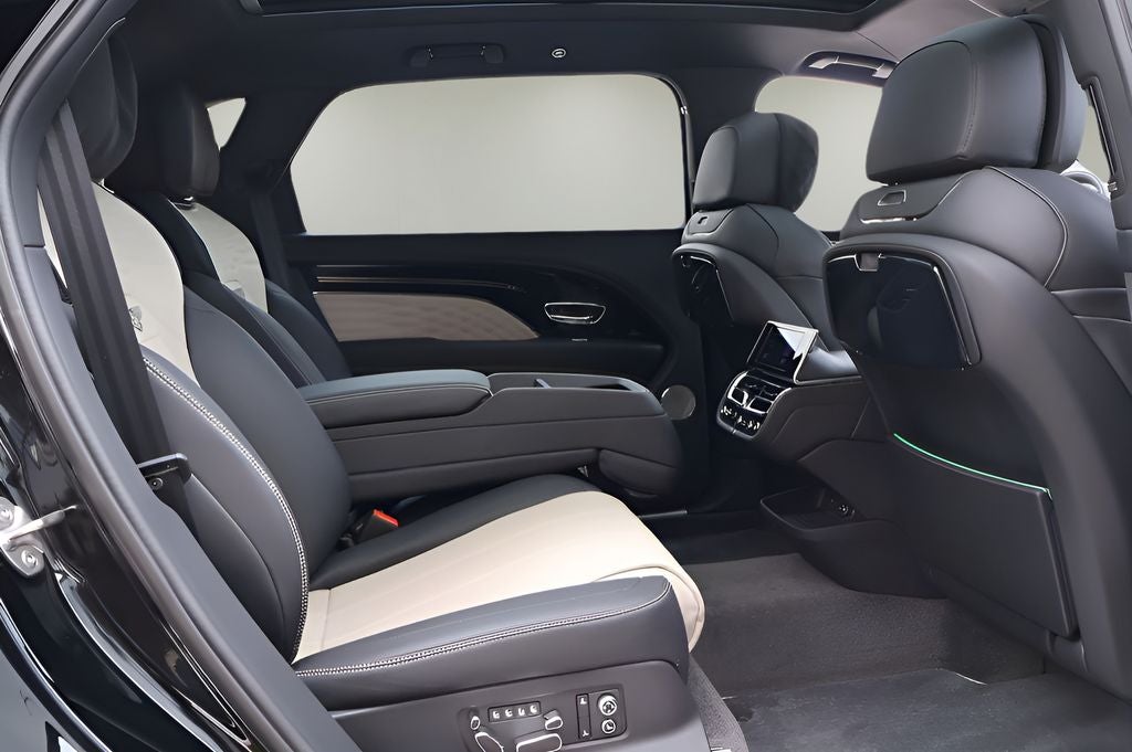 2025 Bentley Bentayga EWB Base