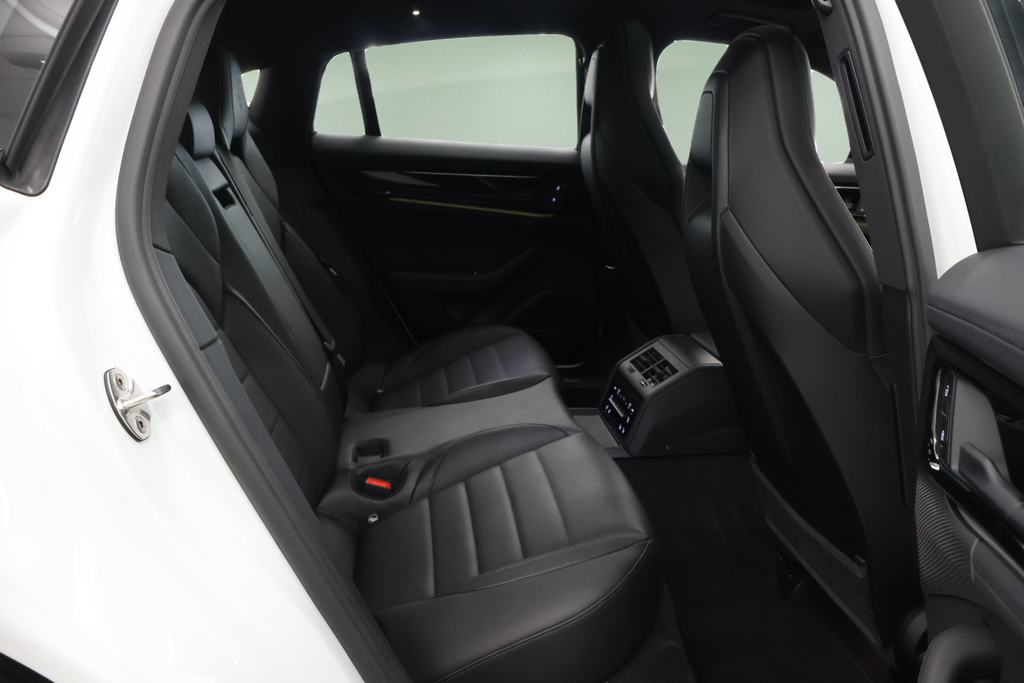 2024 Porsche Panamera Base