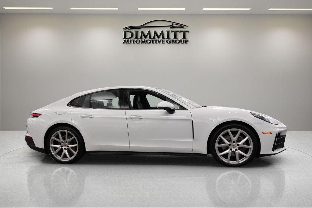 2024 Porsche Panamera Base