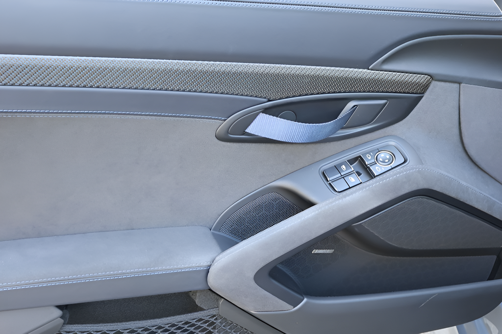 2025 Porsche 718 Cayman GT4 RS Weissach