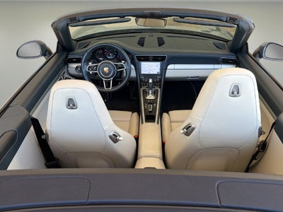 2017 Porsche 911 Carrera