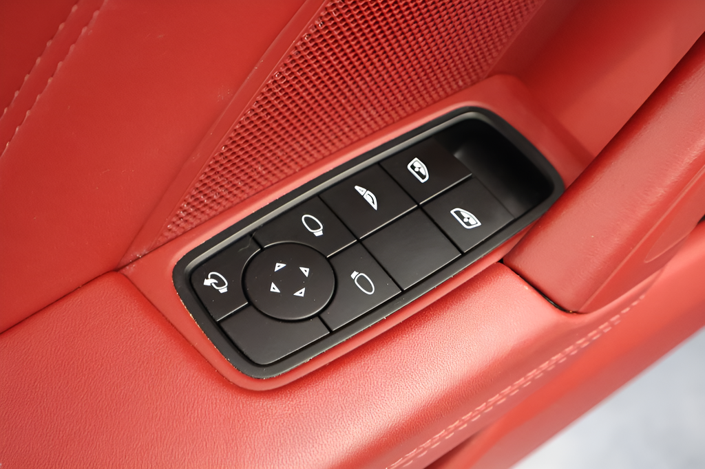 2022 Porsche 911 Turbo S Cabriolet