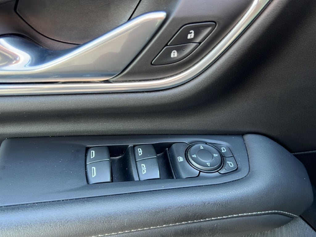 2022 GMC Yukon SLE