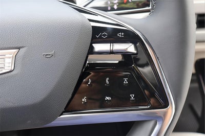 2026 Cadillac VISTIQ LUXURY