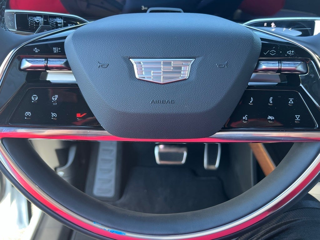 2026 Cadillac VISTIQ Luxury