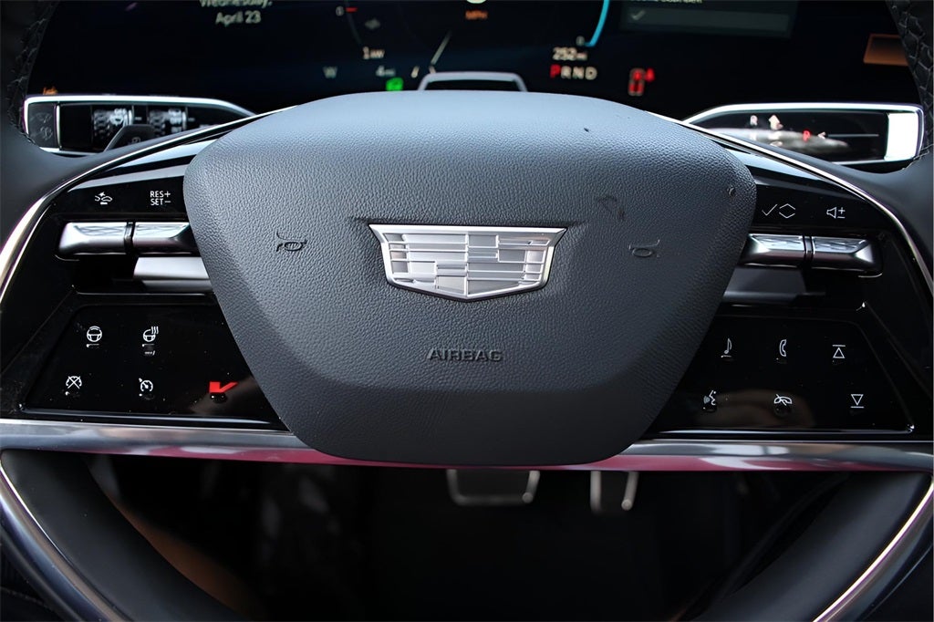 2026 Cadillac VISTIQ LUXURY