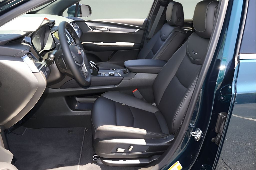 2026 Cadillac XT5 Luxury