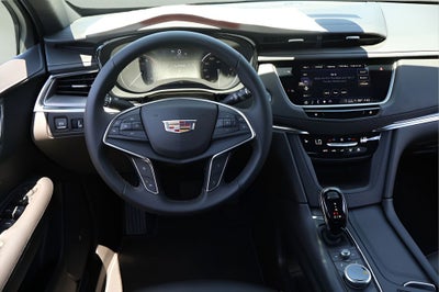 2026 Cadillac XT5 Luxury