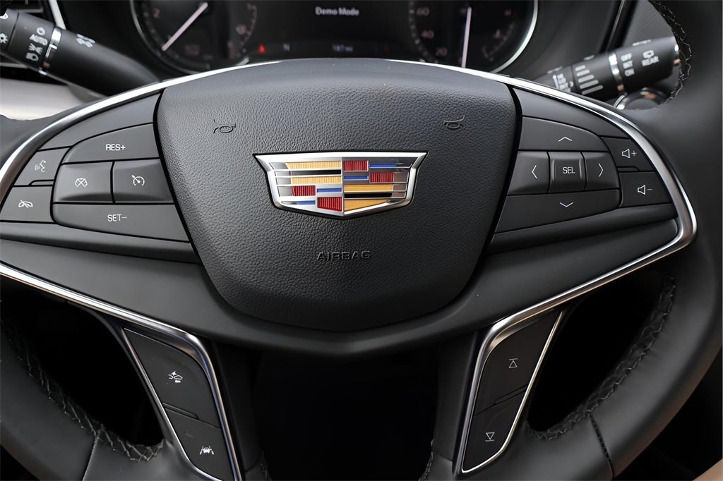 2026 Cadillac XT5 Luxury