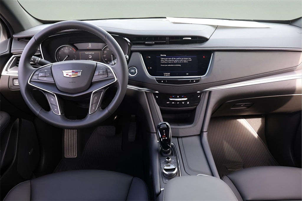 2026 Cadillac XT5 Luxury