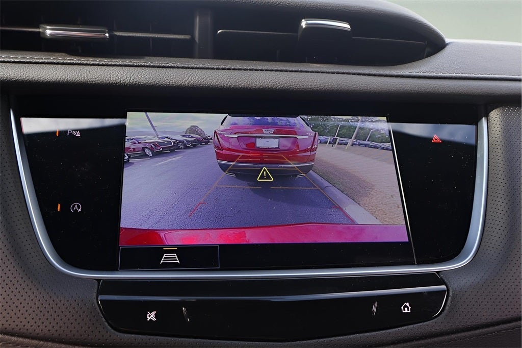 2026 Cadillac XT5 Luxury